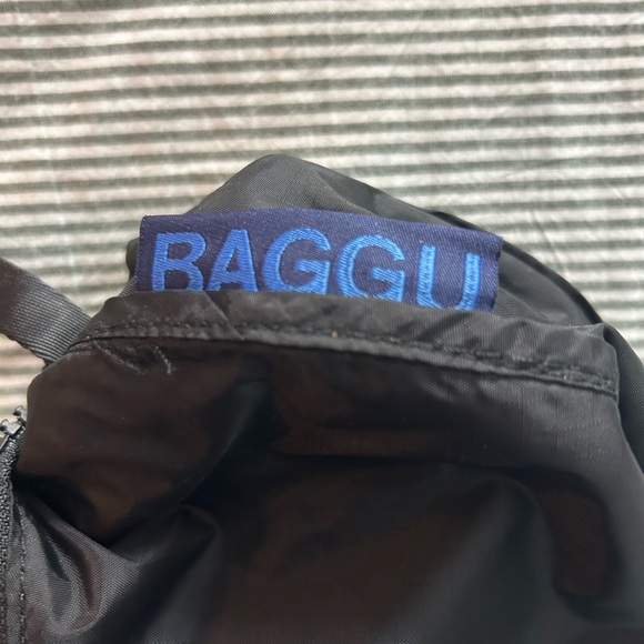 BAGGU Animal Print Crossbody Bag-small - Picture 6 of 12